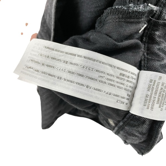 Abercrombie & Fitch Grey Ankle Straight Ultra High-Rise Jeans size 6 Short - Picture 8 of 9